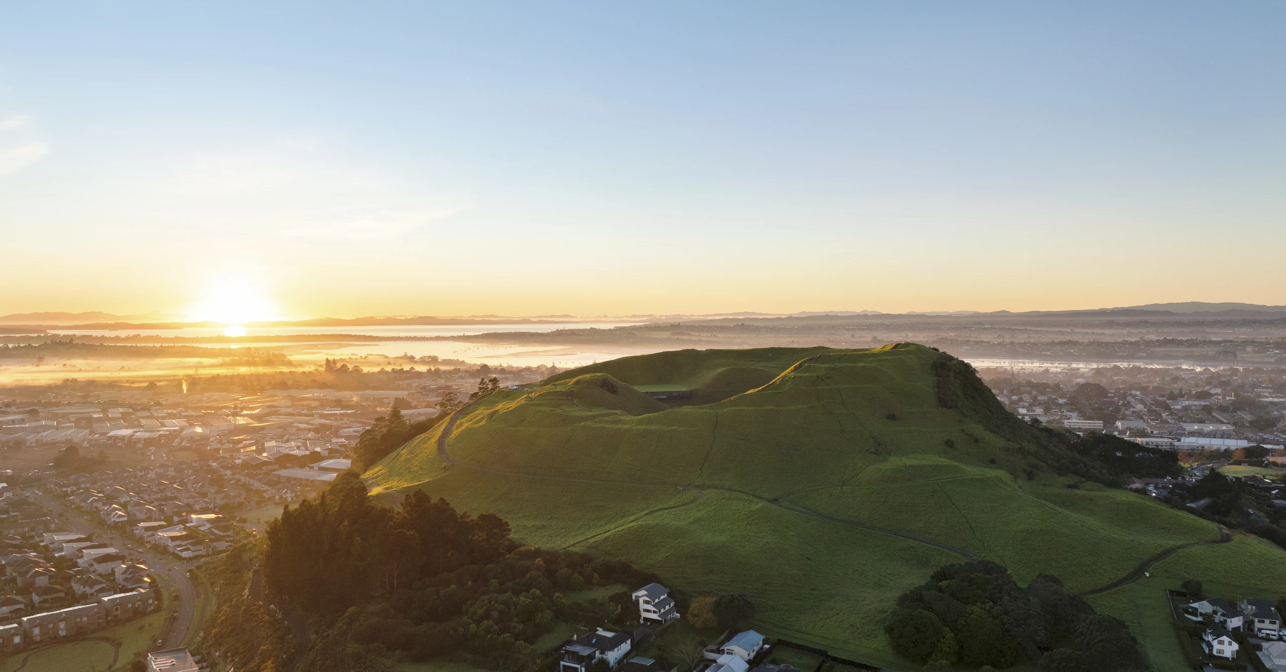 Maungarei   Mt Wellington   0744