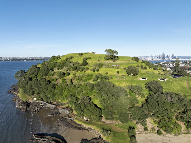 Maungauika   North Head   0001