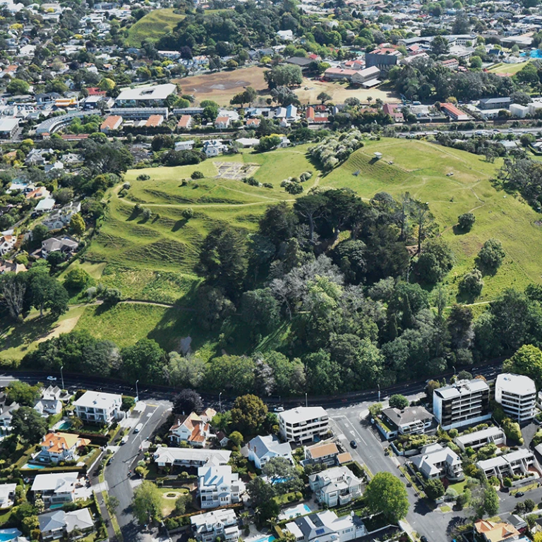 OHINERAU MOUNTHOBSON 800x800